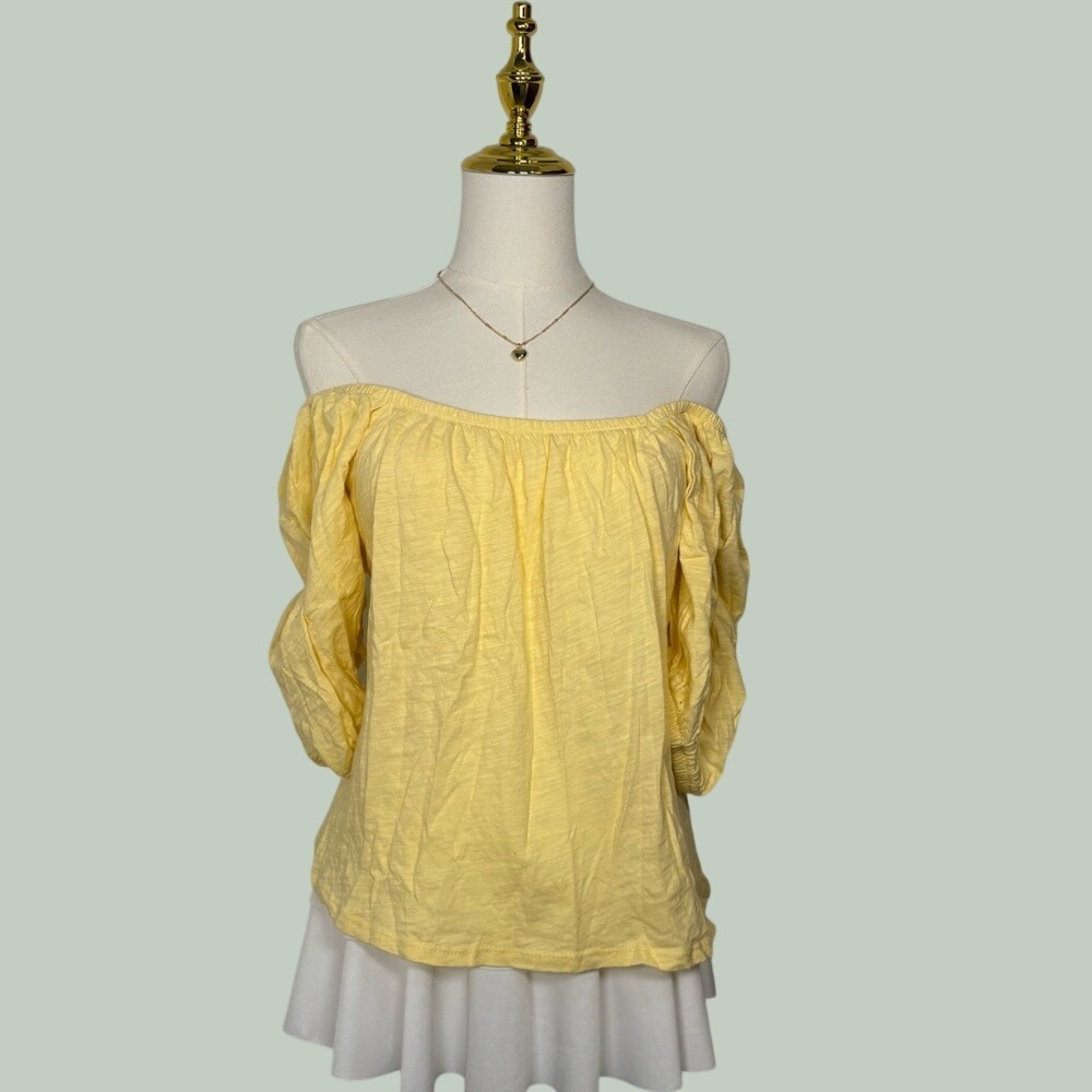 old navy butter yellow pastel square neck puff short sleeve blouse cottagecore